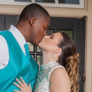 Meet your Posher, Ivey